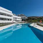 Sea View In - Oceana Gardens - 3 Bedrooms Apartment Estepona