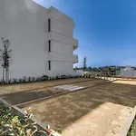 Sea View In - Oceana Gardens - 3 Bedrooms *