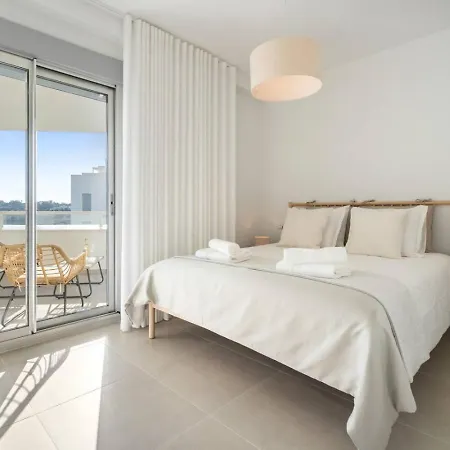 Sea View In - Oceana Gardens - 3 Bedrooms Estepona