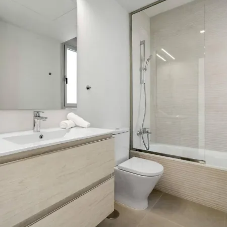 Sea View In - Oceana Gardens - 3 Bedrooms *
