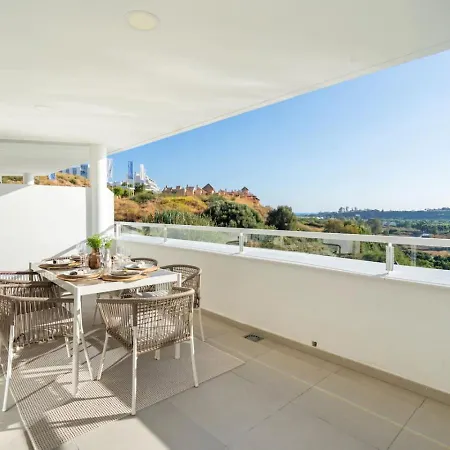 Sea View In - Oceana Gardens - 3 Bedrooms *