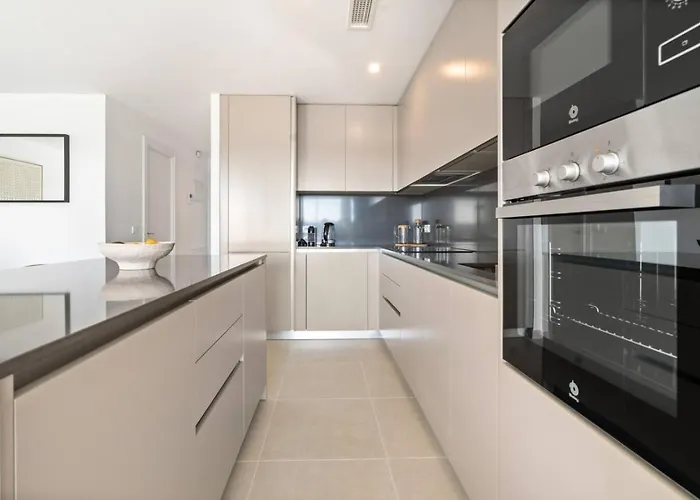 Sea View In - Oceana Gardens - 3 Bedrooms Apartman