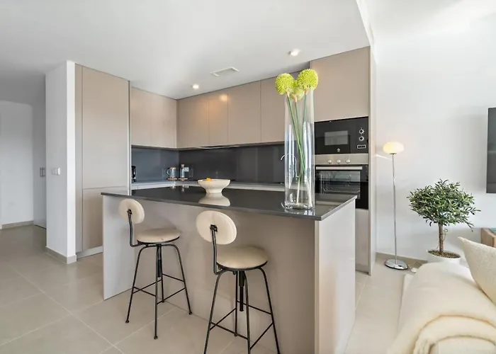 Sea View In - Oceana Gardens - 3 Bedrooms Estepona